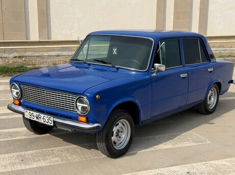 LADA (VAZ) 21011 1985