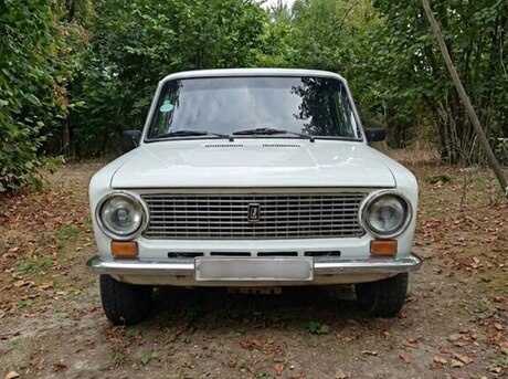 LADA (VAZ) 21011 1984