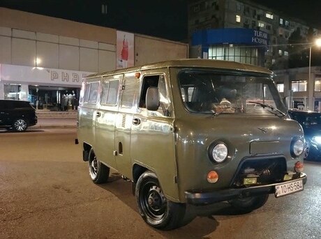 UAZ 452 1998