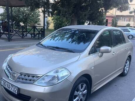 Nissan Tiida 2008