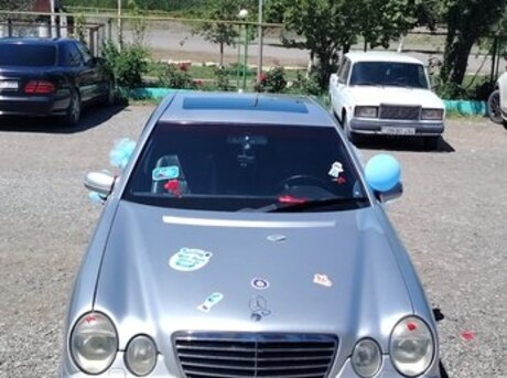 Mercedes E 240 2000