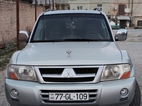 Mitsubishi Pajero 2005