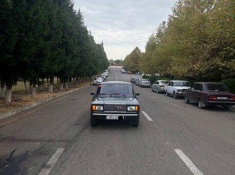 LADA (VAZ) 2107 2011