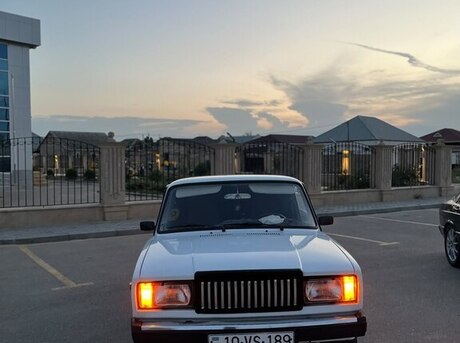 LADA (VAZ) 2107 2003