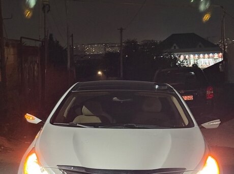 Hyundai Sonata 2010