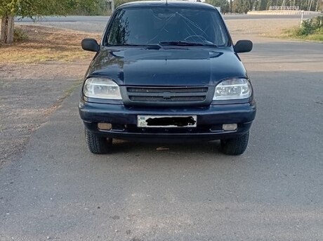 Chevrolet Niva 2005