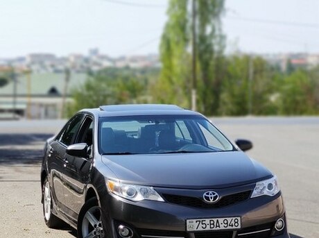 Toyota Camry 2014