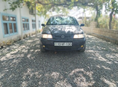 Fiat Albea 2004