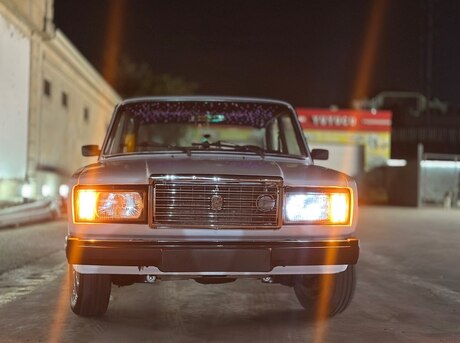 LADA (VAZ) 2107 2000