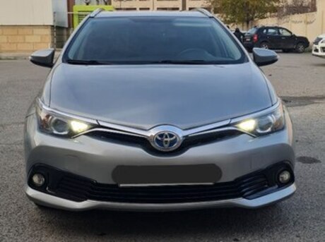 Toyota Auris 2016