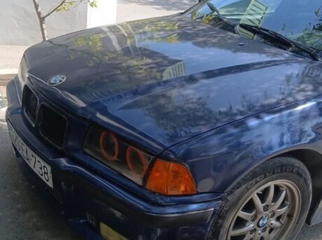 BMW 318 1993