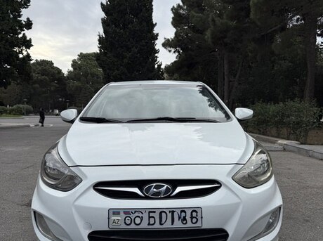 Hyundai Accent 2013
