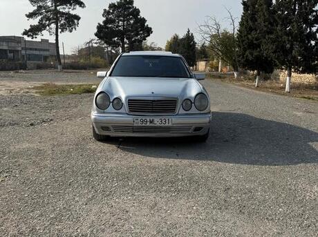 Mercedes E 220 1999
