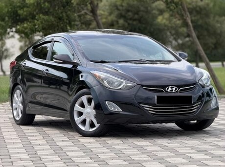 Hyundai Elantra 2012