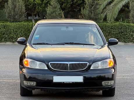 Nissan Maxima 2000