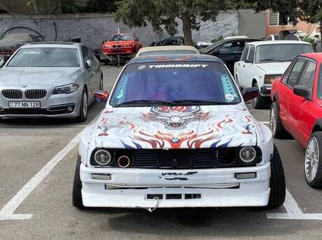 BMW 325 1988