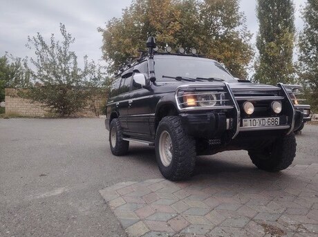 Mitsubishi Pajero 1993