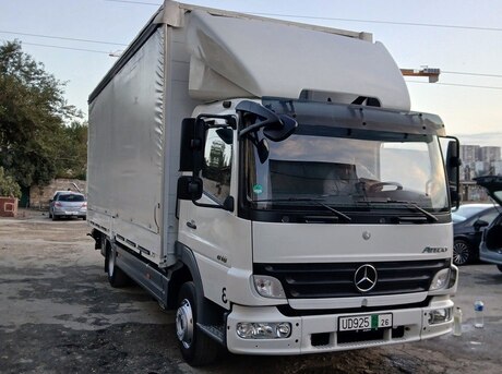 Mercedes Atego 818 2010