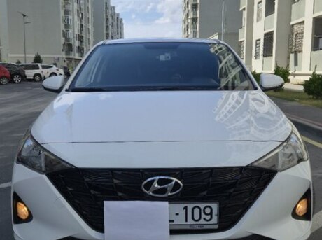 Hyundai Accent 2022