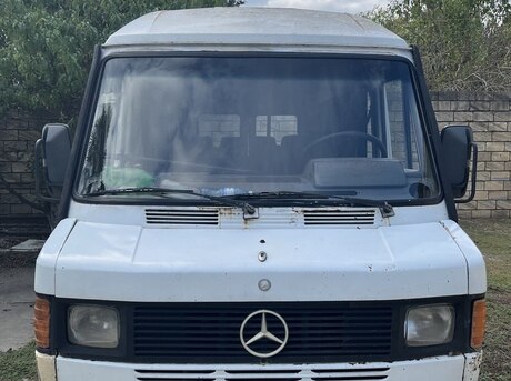 Mercedes 208 D 1993