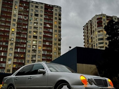 Mercedes E 280 2000