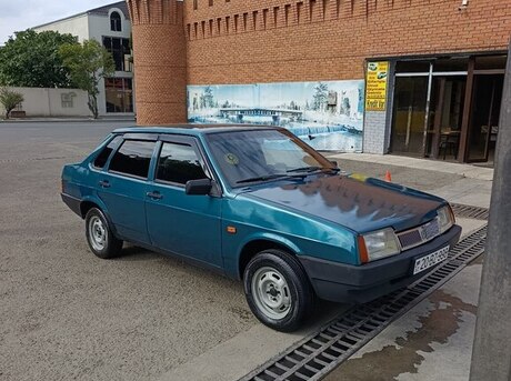 LADA (VAZ) 21099 2000