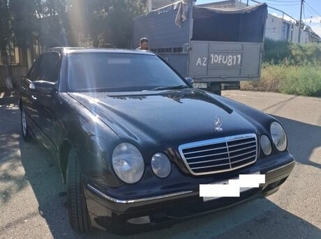 Mercedes E 240 2000