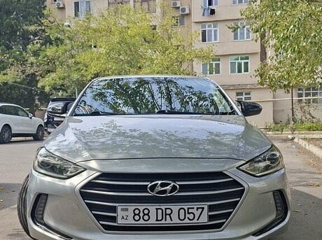 Hyundai Elantra 2018