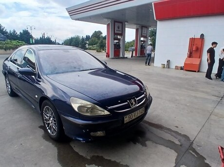 Peugeot 607 2002