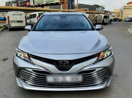 Toyota Camry 2019
