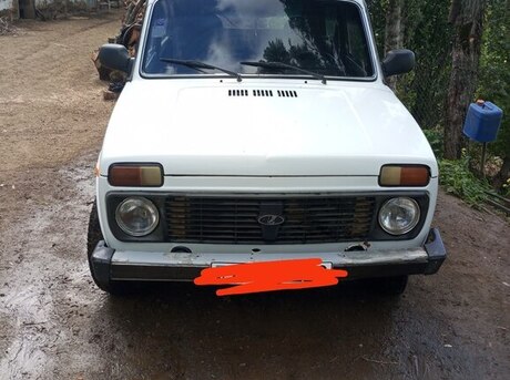 LADA (VAZ) Niva 2001