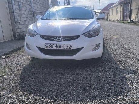 Hyundai Elantra 2011