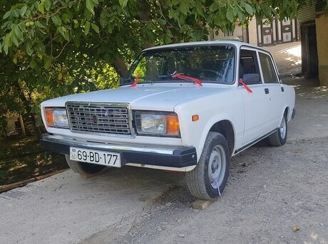 LADA (VAZ) 2107 2010