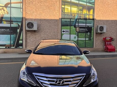 Hyundai Sonata 2010