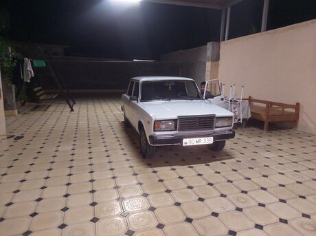 LADA (VAZ) 2107 2004