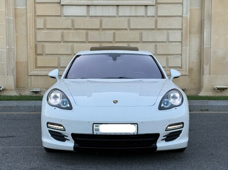 Porsche Panamera 2012