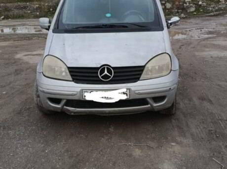 Mercedes Vaneo 2002