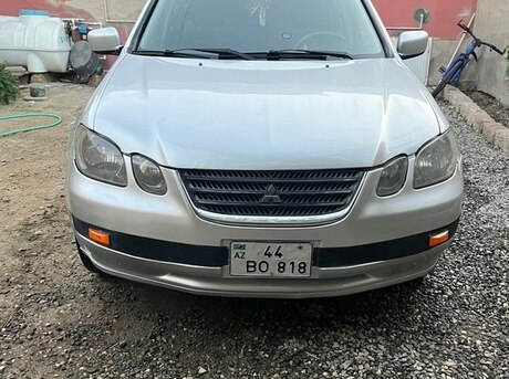 Mitsubishi Airtrek 2002