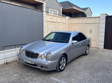 Mercedes E 240 2000