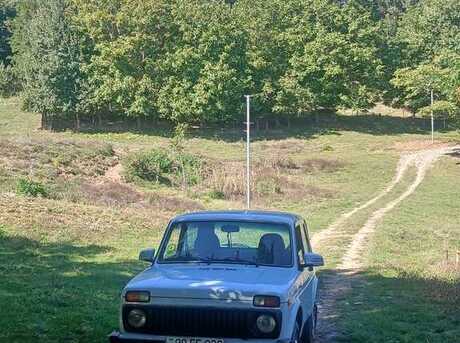LADA (VAZ) Niva 2013