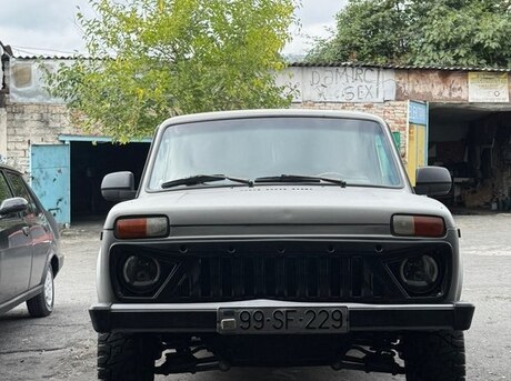 LADA (VAZ) Niva 2008