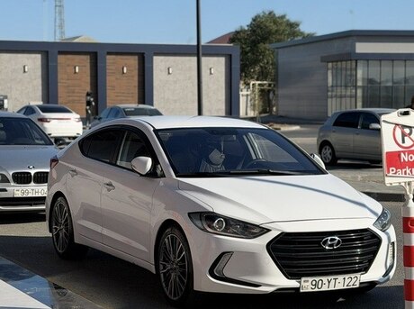 Hyundai Avante 2016