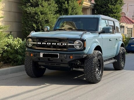 Ford Bronco 2022