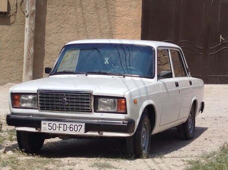 LADA (VAZ) 2107 2004