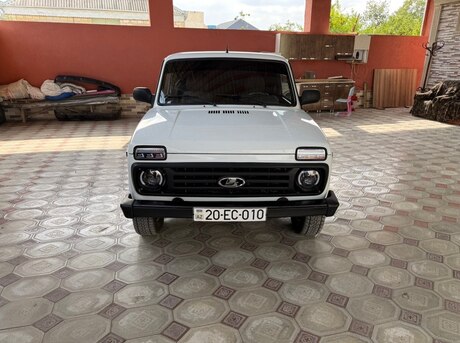 LADA (VAZ) Niva 2009