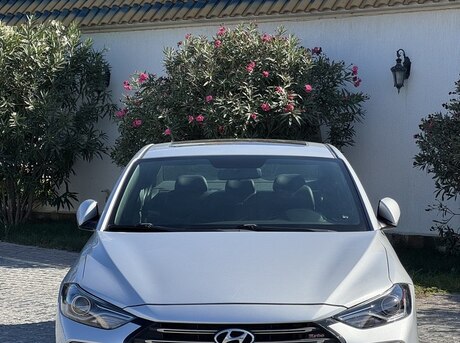 Hyundai Elantra 2017
