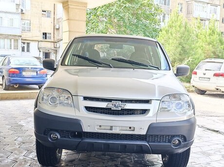 Chevrolet Niva 2012