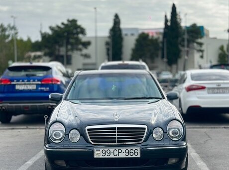 Mercedes E 240 2000