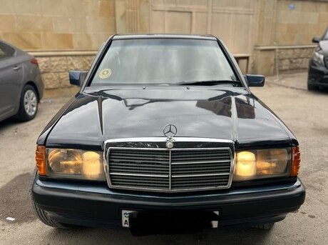 Mercedes 190 1989