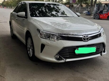 Toyota Camry 2015